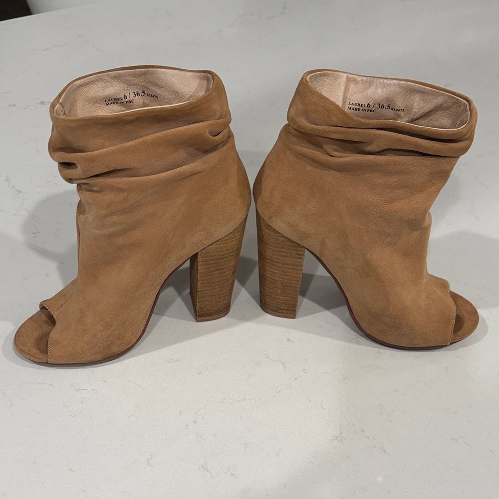 Chinese Laundry by Kristin Cavallari Slouch Boots 6 Light tan